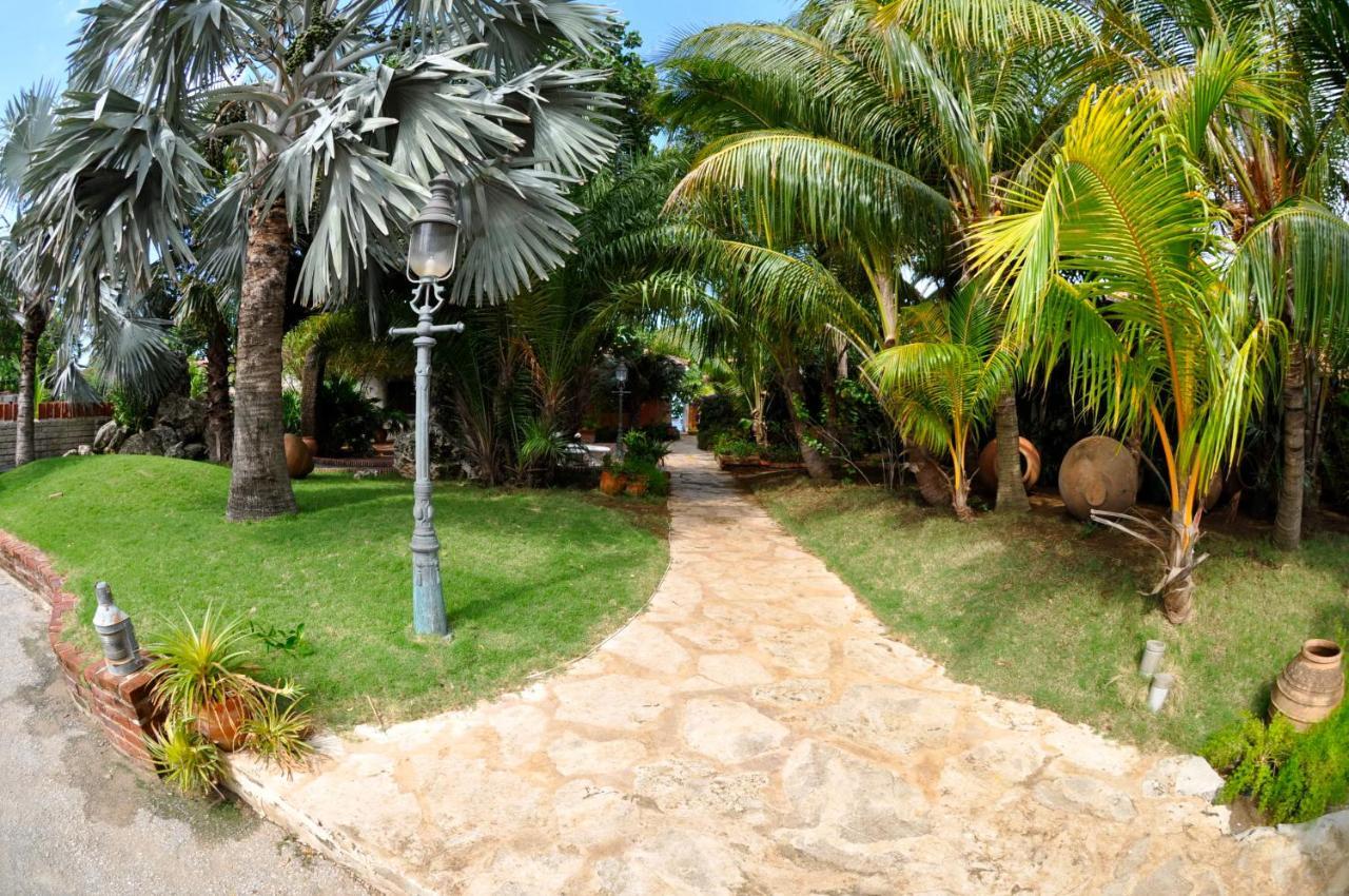 Sun Reef Village On Sea Вилемстад Екстериор снимка
